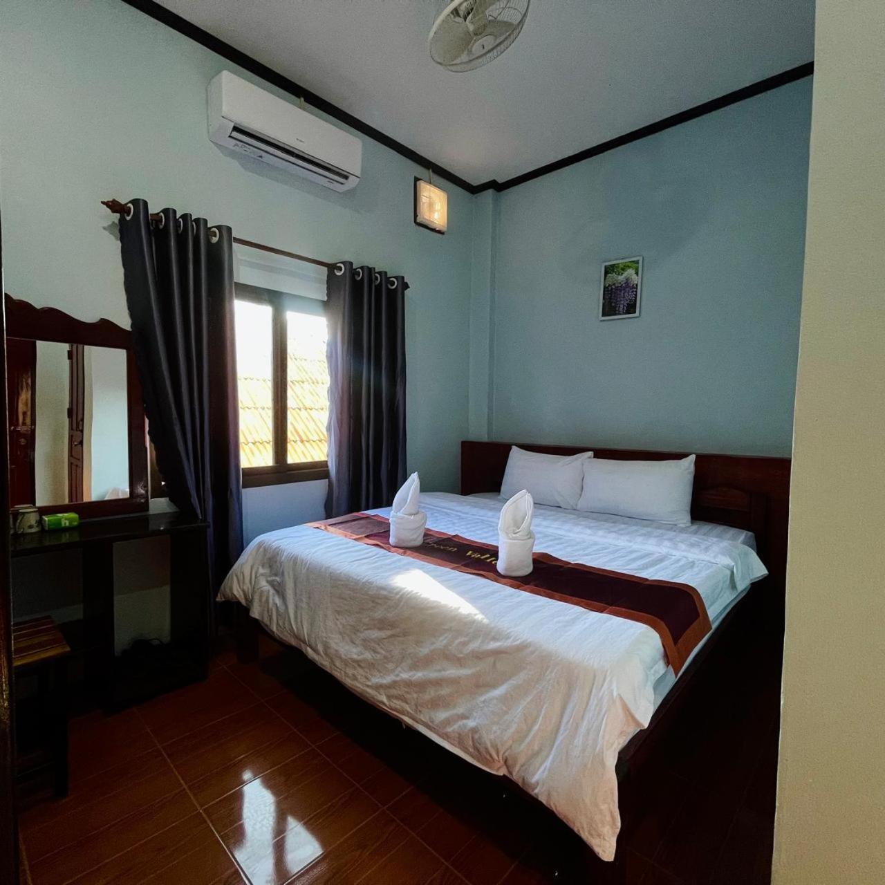 Smile Guesthouse Vangvieng Vang Vieng Exterior foto